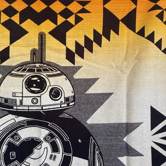 Limited Edition Pendleton Star Wars Blanket (MADE IN THE USA) - Picture 6 of 7